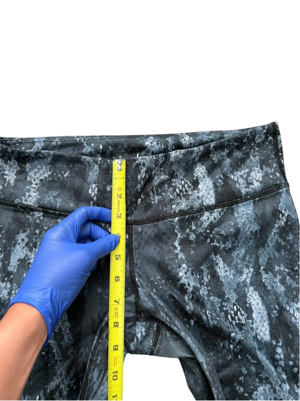Alo Yoga Airbrush Leggings Python, medium